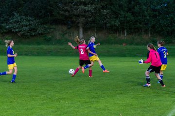 Bild 246 - B-Juniorinnen TSV Gnutz o.W. - SV Wahlstedt : Ergebnis: 1:1